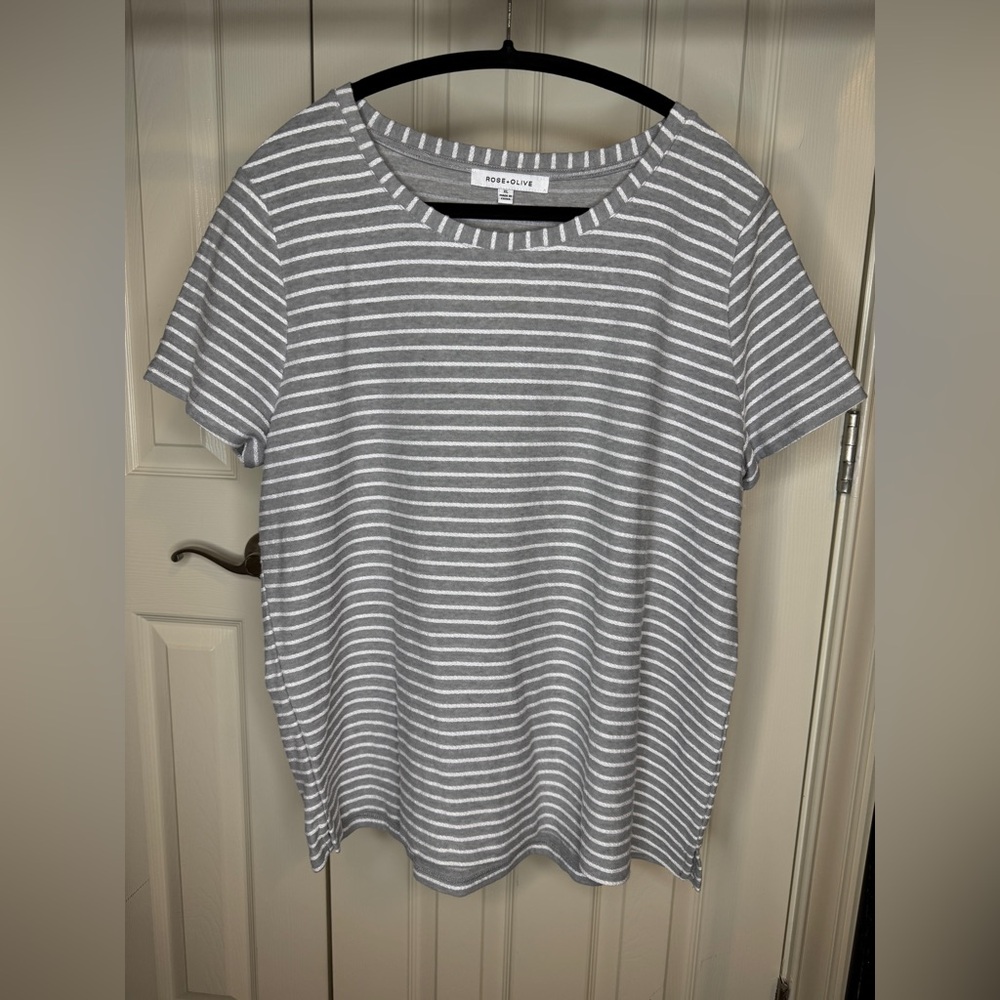 Rose + Olive top short sleeves women size X-Large